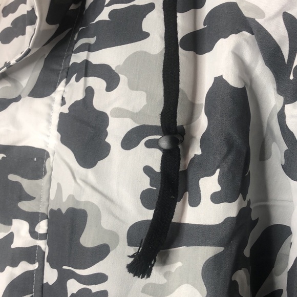 Men’s AOWO7S Winter Camo Jacket - Picture 3 of 7